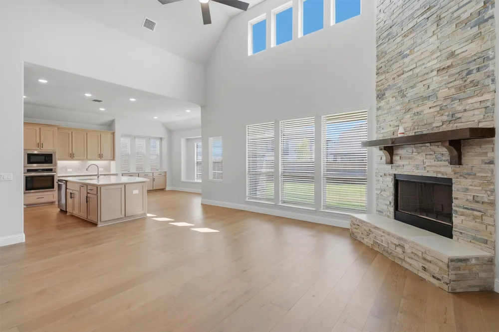 1003 Moss Grove Trail Justin, TX 76247