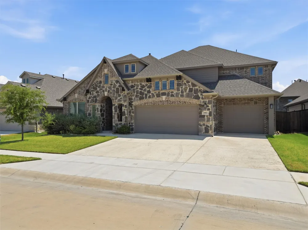 1003 Moss Grove Trail Justin, TX 76247