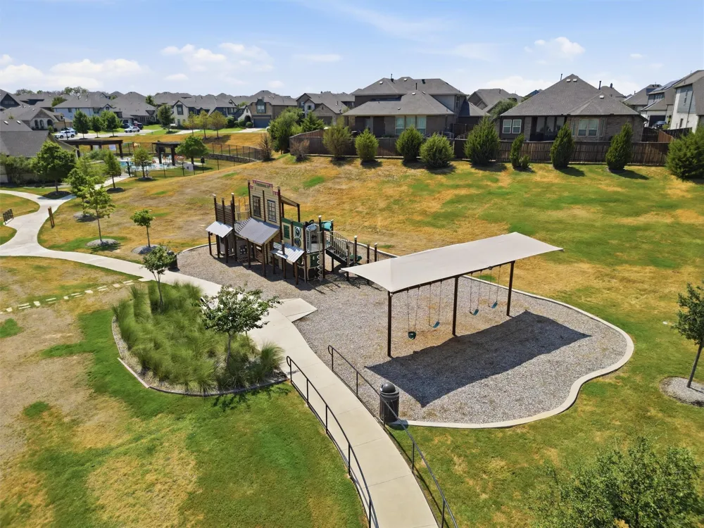1003 Moss Grove Trail Justin, TX 76247
