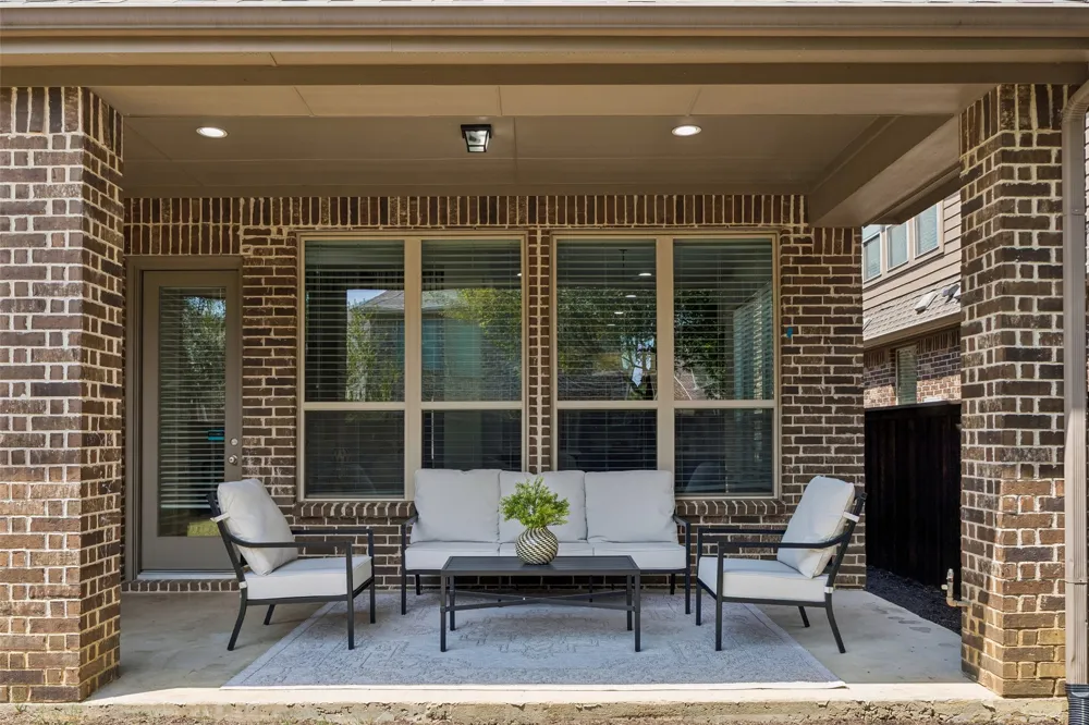 7266 Clementine Drive Irving, TX 75063