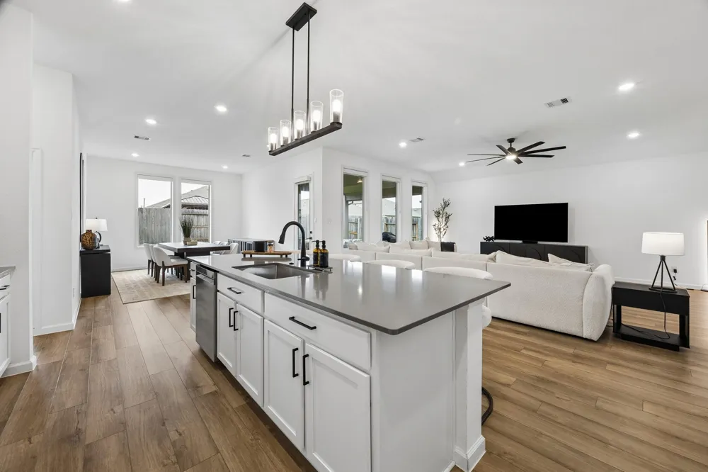 2118 Cottage Bridge Road League City, TX 77573