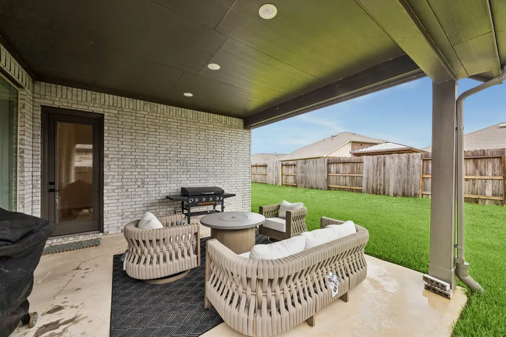 2118 Cottage Bridge Road League City, TX 77573