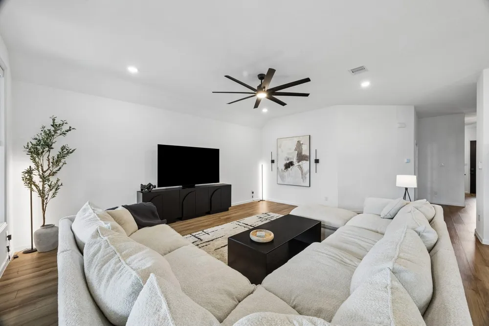 2118 Cottage Bridge Road League City, TX 77573