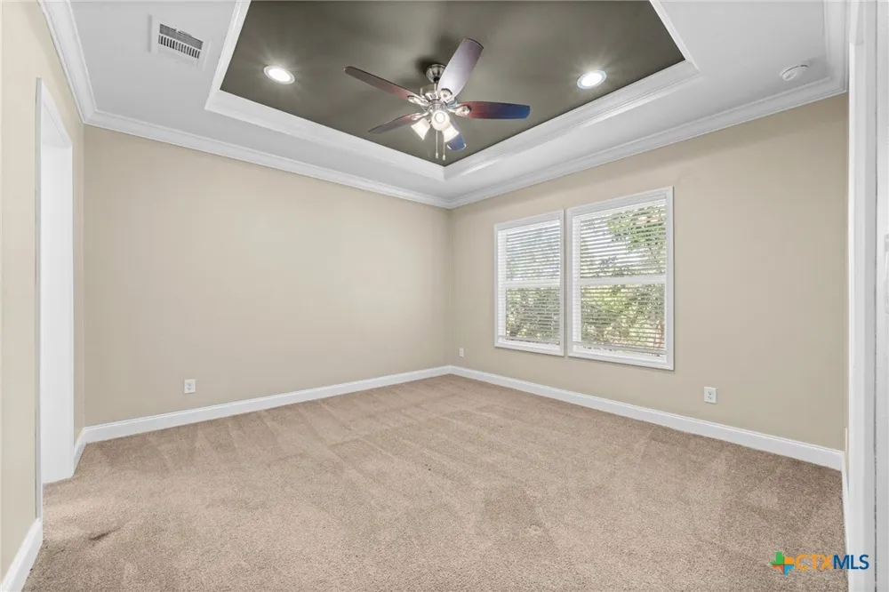 711 La Cresta Drive Canyon Lake, TX 78133
