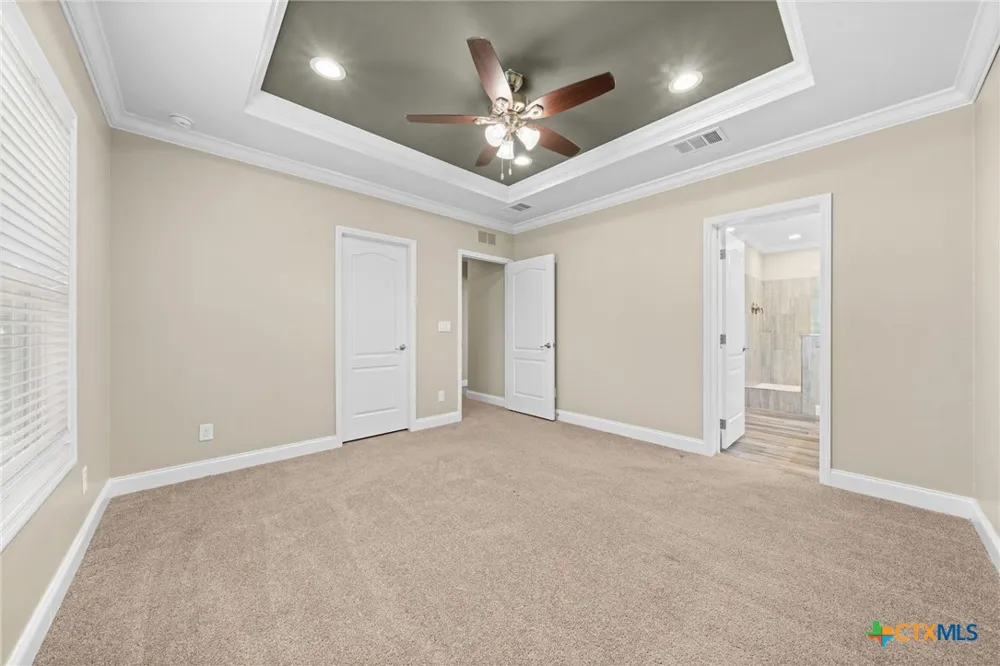 711 La Cresta Drive Canyon Lake, TX 78133
