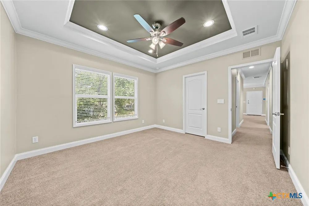 711 La Cresta Drive Canyon Lake, TX 78133