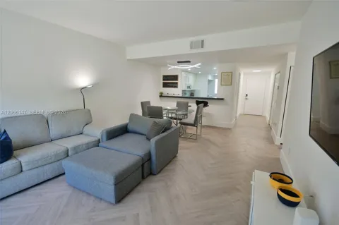 10026 Hammocks Blvd #103-6
