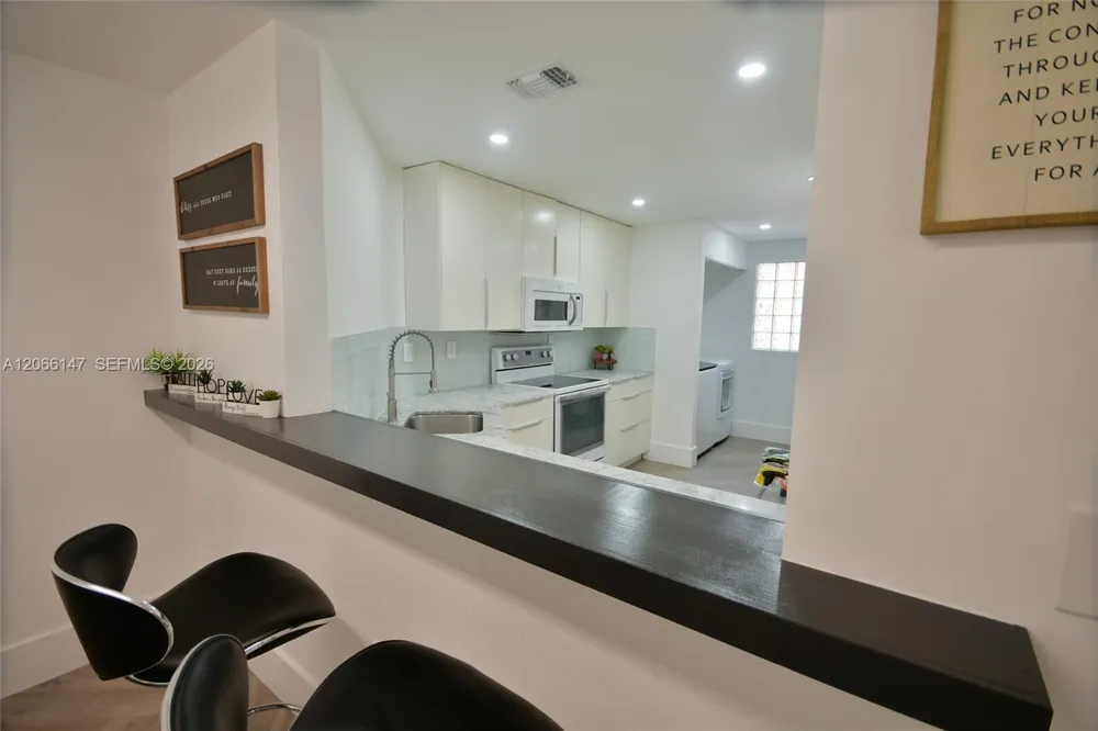 10026 Hammocks Blvd #103-6 Miami, FL 33196
