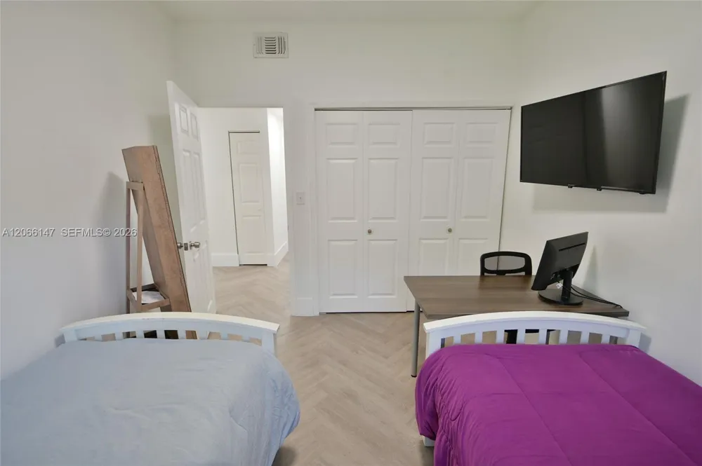 10026 Hammocks Blvd #103-6 Miami, FL 33196