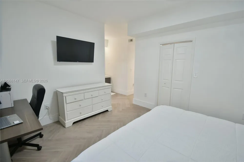 10026 Hammocks Blvd #103-6 Miami, FL 33196