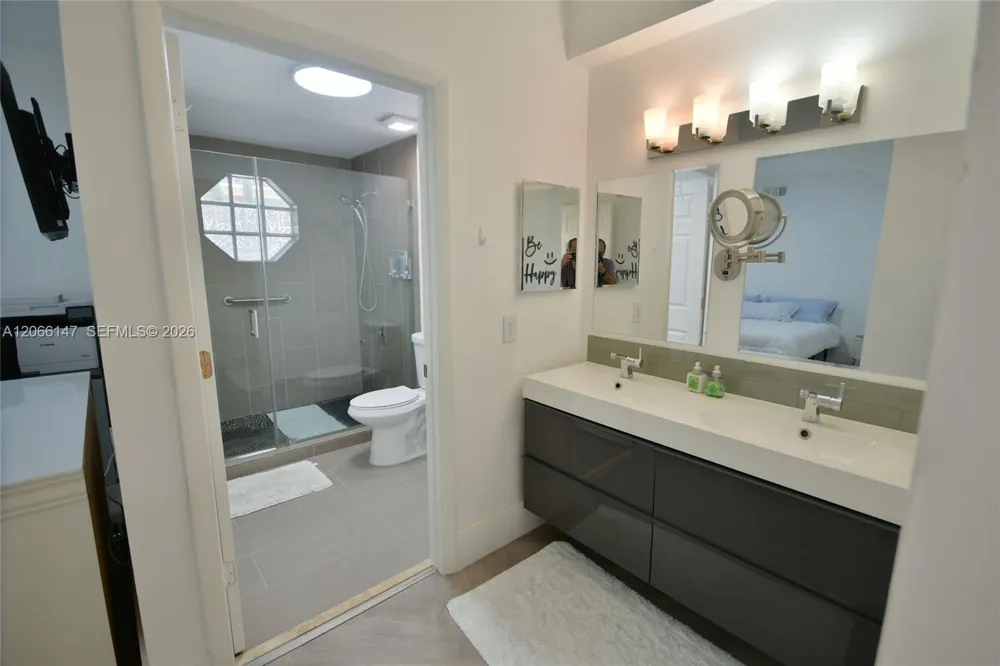 10026 Hammocks Blvd #103-6 Miami, FL 33196