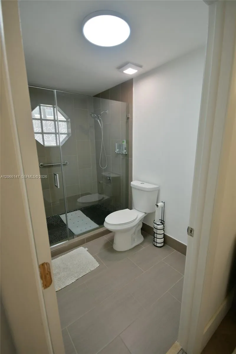 10026 Hammocks Blvd #103-6 Miami, FL 33196