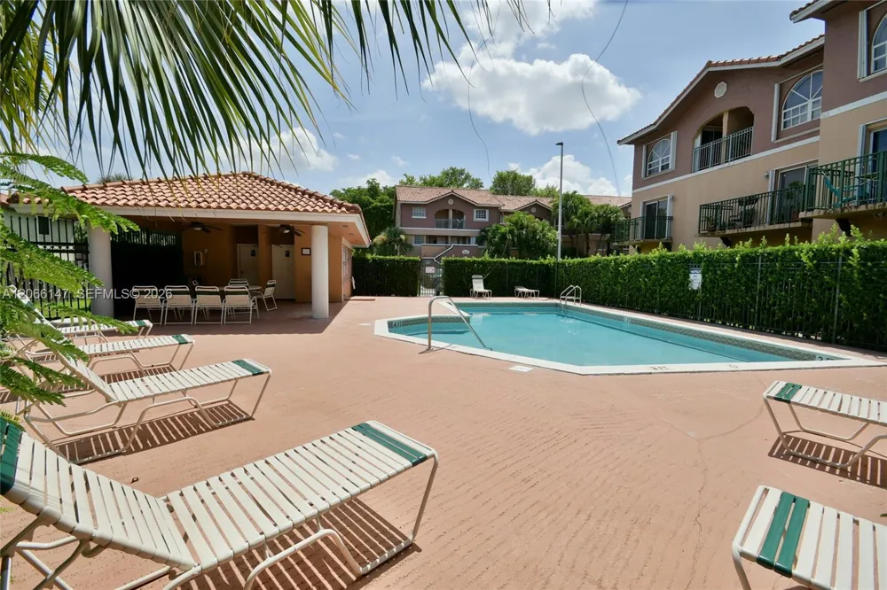 10026 Hammocks Blvd #103-6 Miami, FL 33196