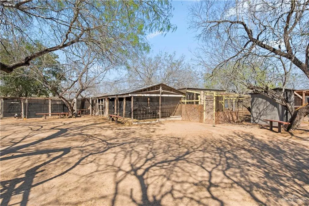 38713 FM 681 Linn, TX 78563