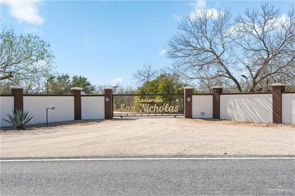 38713 FM 681 Linn, TX 78563