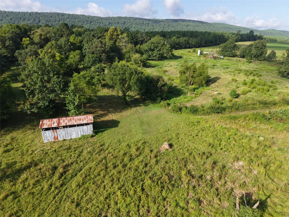 29824 144 Highway Smithville, OK 74957