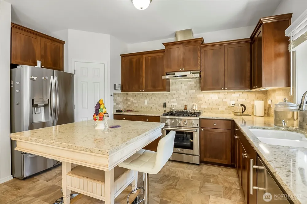 8479 E Caraway Road Port Orchard, WA 98366