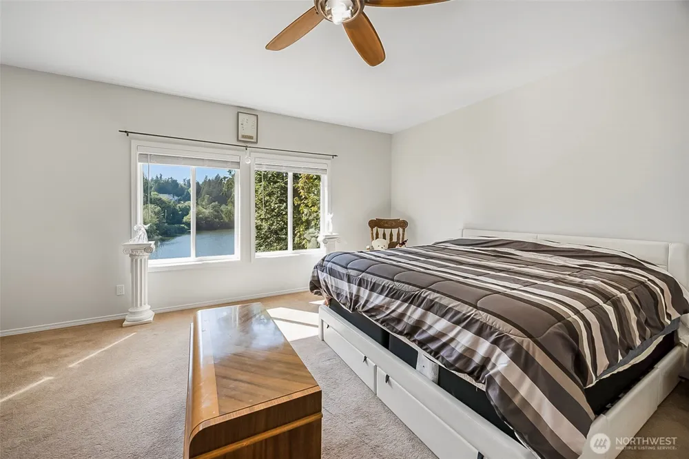 8479 E Caraway Road Port Orchard, WA 98366