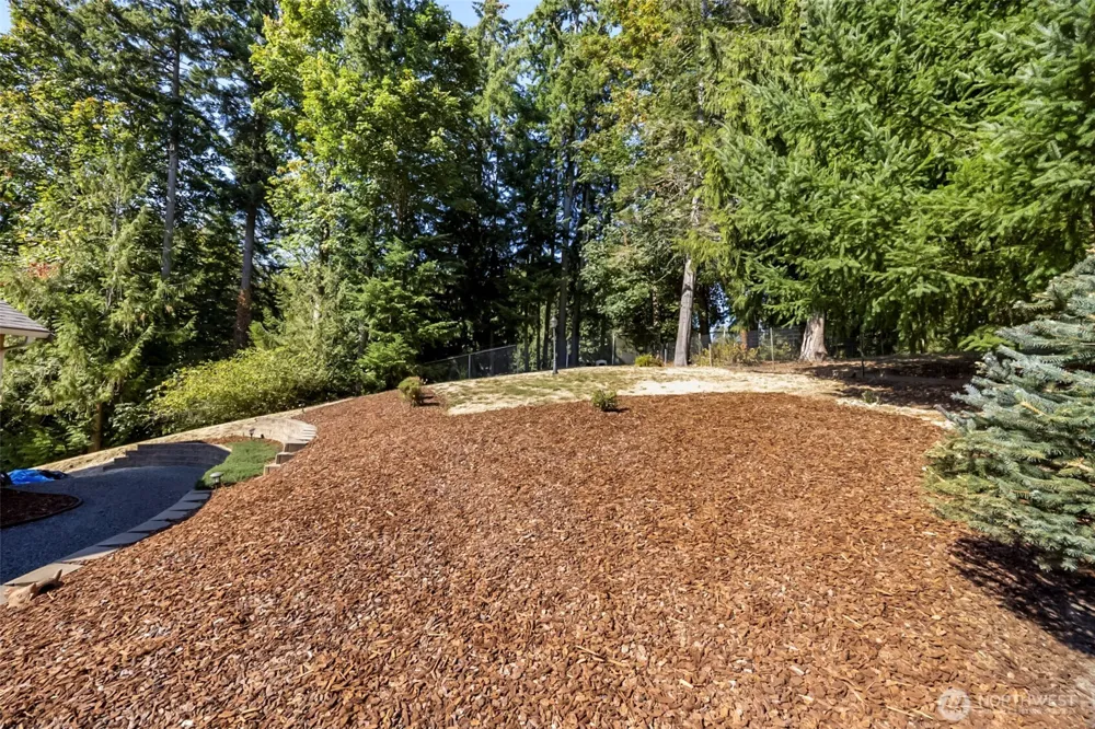 8479 E Caraway Road Port Orchard, WA 98366