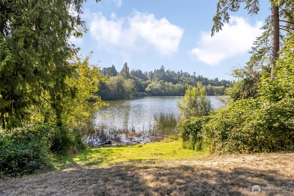 8479 E Caraway Road Port Orchard, WA 98366