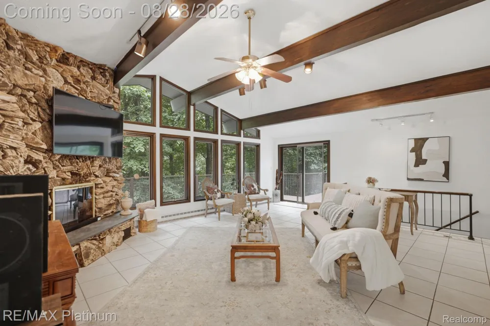2420 Shagbark Milford Charter Township, MI 48380