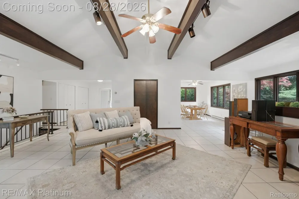 2420 Shagbark Milford Charter Township, MI 48380