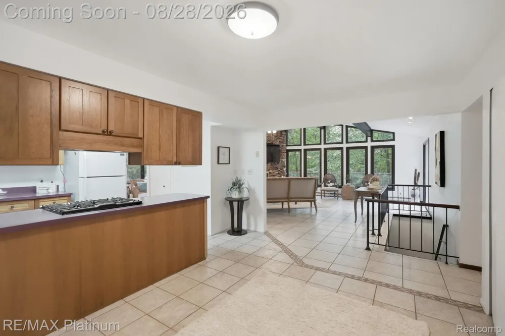 2420 Shagbark Milford Charter Township, MI 48380
