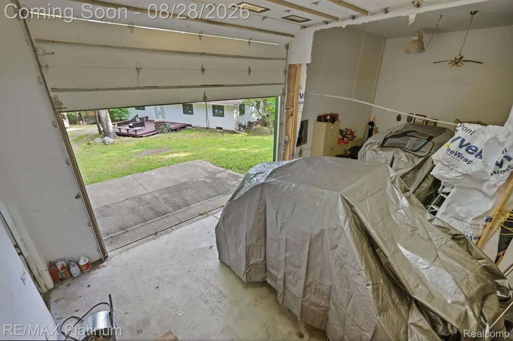 2420 Shagbark Milford Charter Township, MI 48380