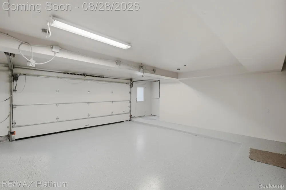2420 Shagbark Milford Charter Township, MI 48380