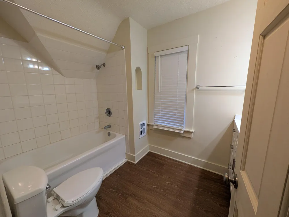 1305 Reed Avenue Kalamazoo City, MI 49001