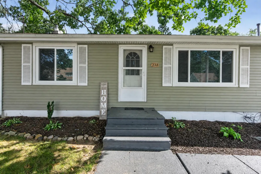 233 E Clark Street Summit Township, MI 49203