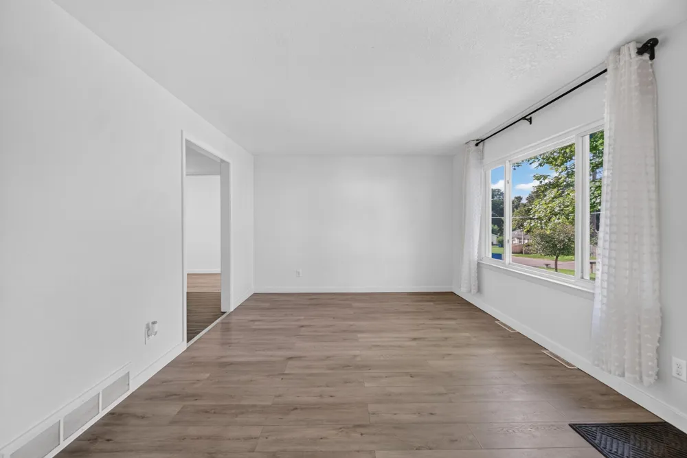 233 E Clark Street Summit Township, MI 49203