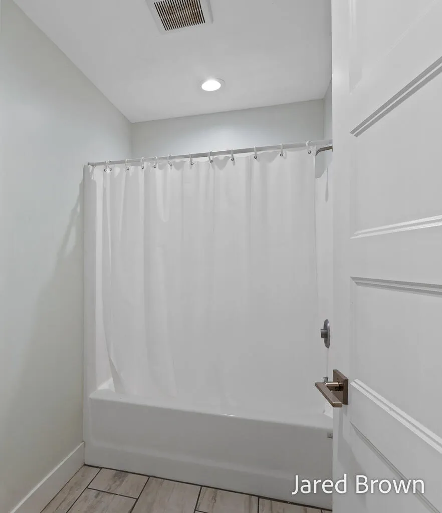 17528 136th Avenue Crockery Township, MI 49448