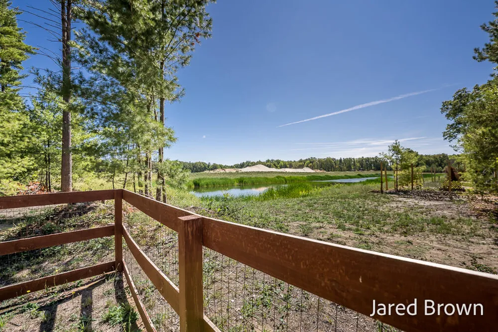 17528 136th Avenue Crockery Township, MI 49448