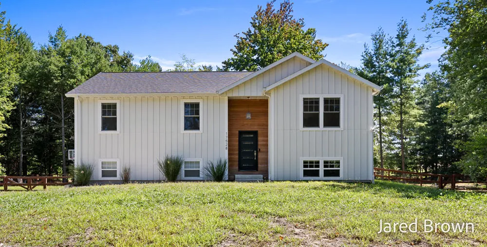 17528 136th Avenue Crockery Township, MI 49448