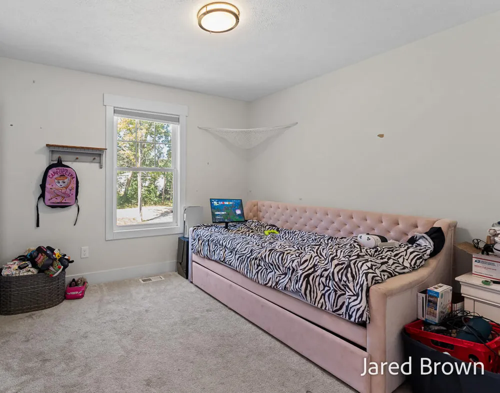 17528 136th Avenue Crockery Township, MI 49448