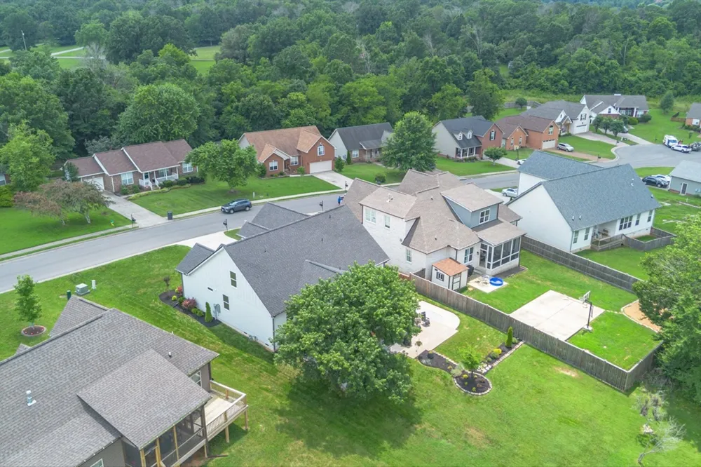 4002 Omaha Ct Mount Juliet, TN 37122