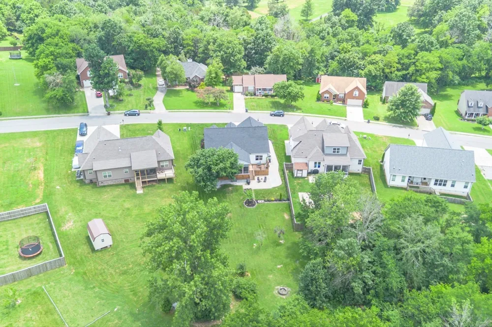 4002 Omaha Ct Mount Juliet, TN 37122