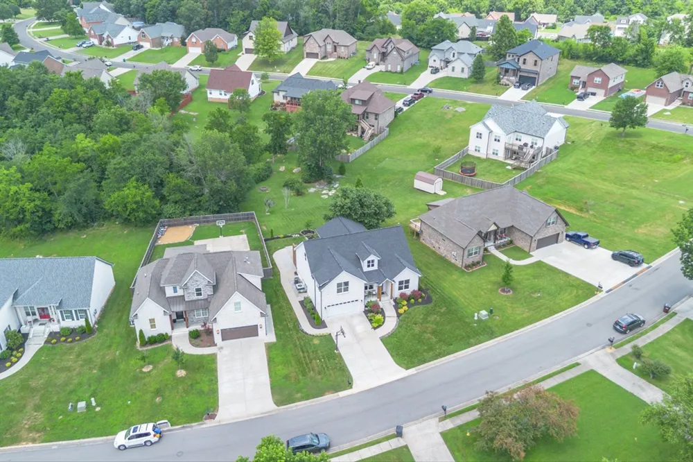 4002 Omaha Ct Mount Juliet, TN 37122