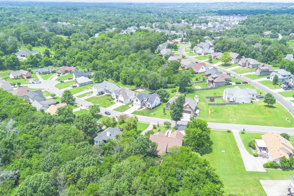 4002 Omaha Ct Mount Juliet, TN 37122