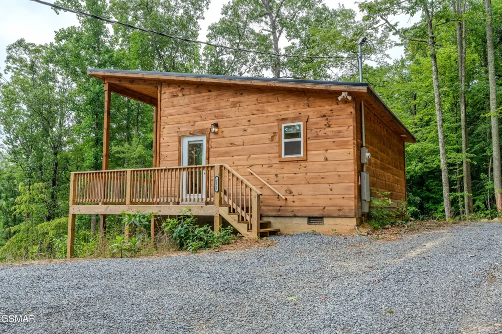 21222128 Bluff Mountain Road Sevierville, TN 37876