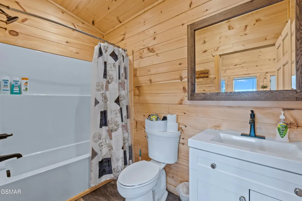 21222128 Bluff Mountain Road Sevierville, TN 37876
