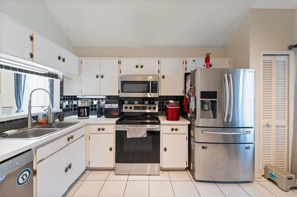 24138 TWIN COURT Land O Lakes, FL 34639