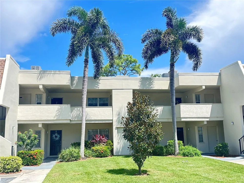 7173 W COUNTRY CLUB DRIVE #242 Sarasota, FL 34243
