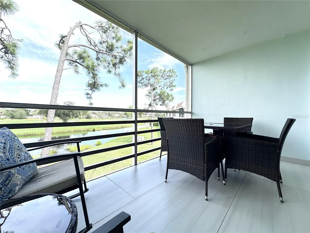 7173 W COUNTRY CLUB DRIVE #242 Sarasota, FL 34243
