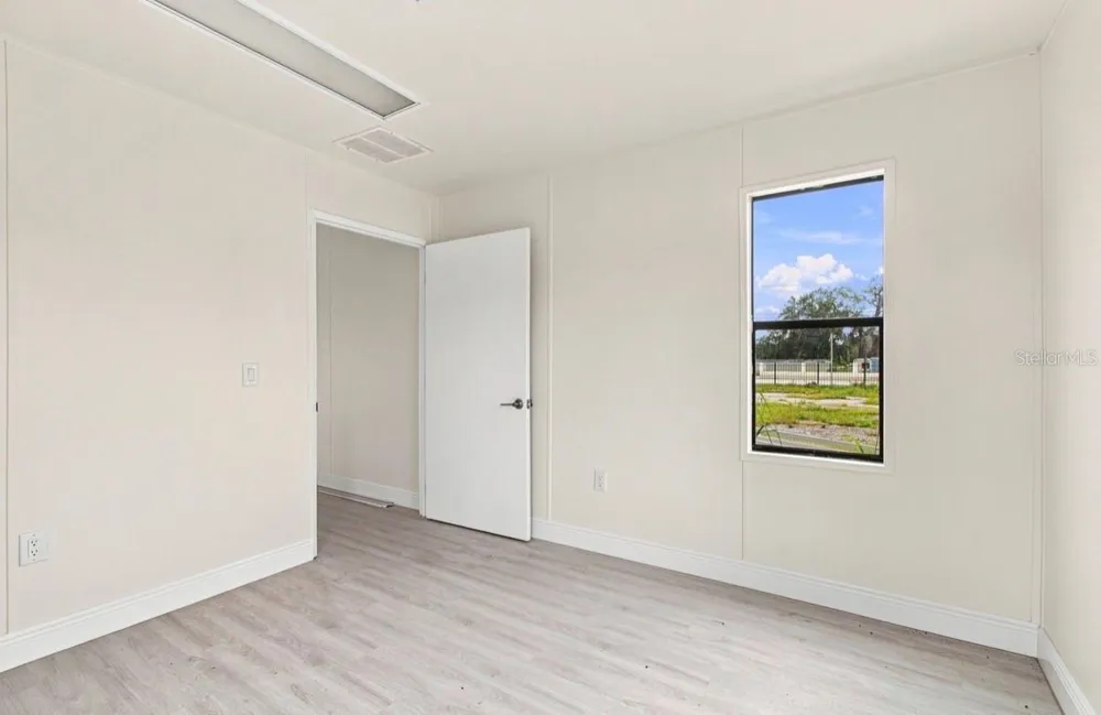 4946 E HILLSBOROUGH AVENUE Tampa, FL 33610