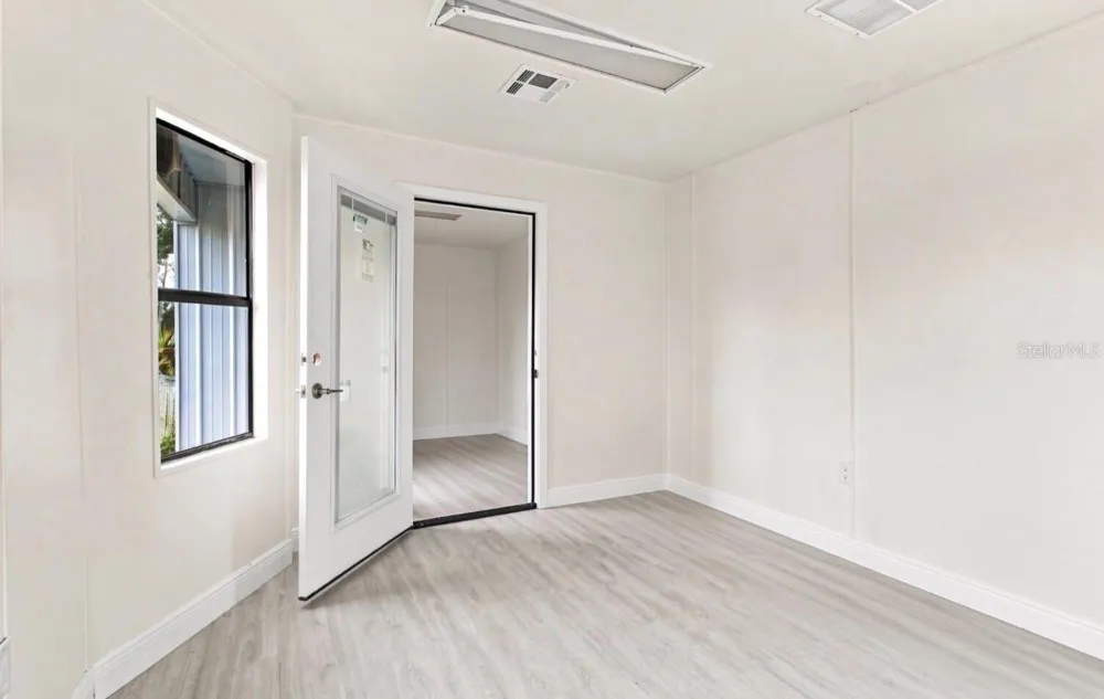 4946 E HILLSBOROUGH AVENUE Tampa, FL 33610