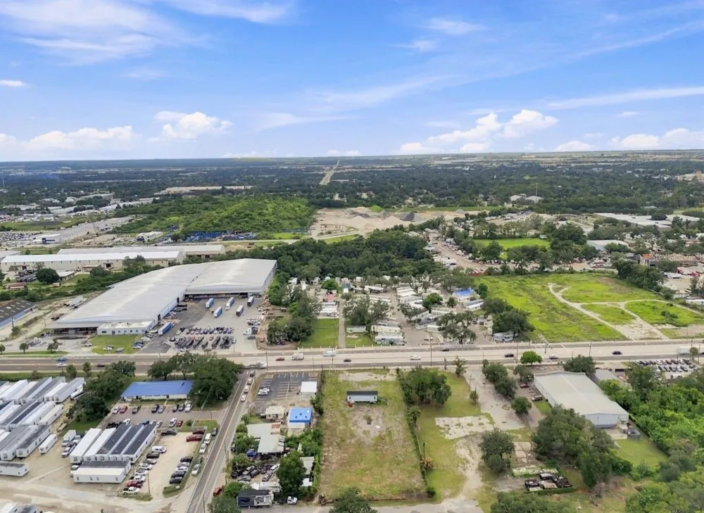 4946 E HILLSBOROUGH AVENUE Tampa, FL 33610