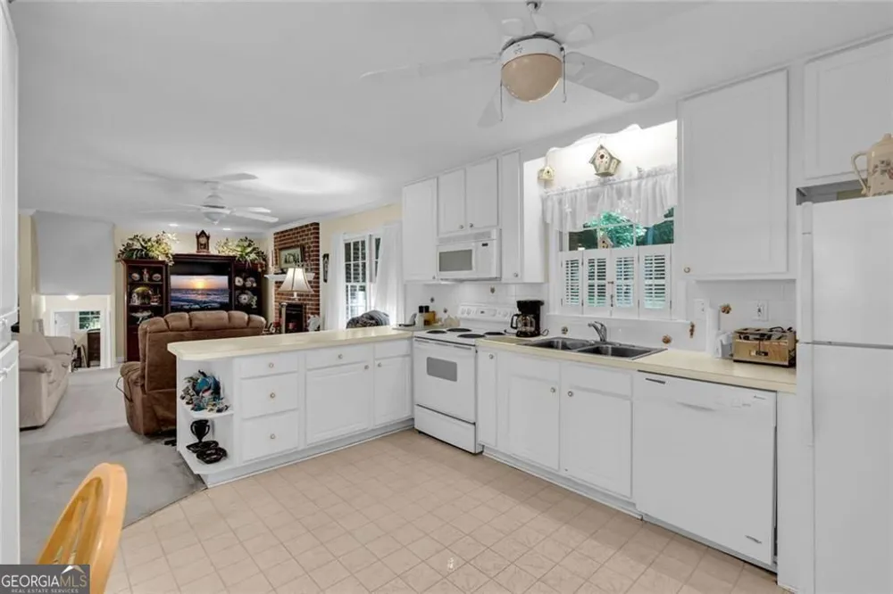 5892 Button Gwinnett PL Norcross, GA 30093