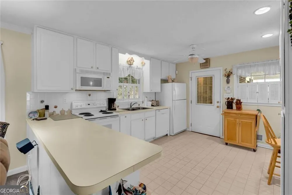 5892 Button Gwinnett PL Norcross, GA 30093